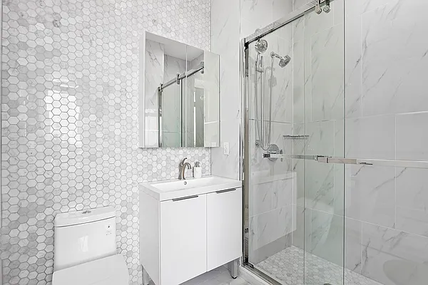 Rented by Compass | media 9