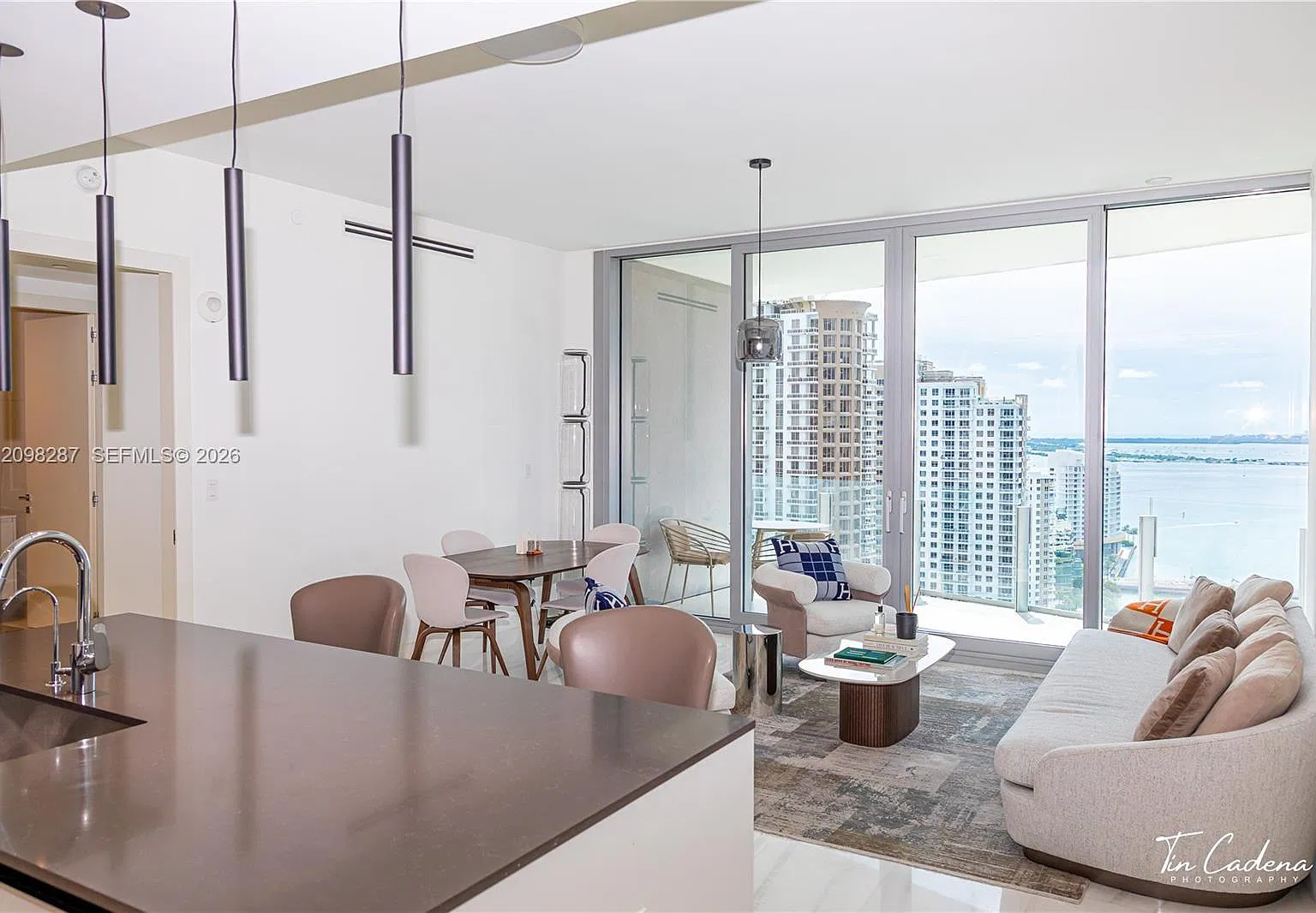 2 bed, 2.5 bath, 1203 sqft, $15,000 — Photo 4