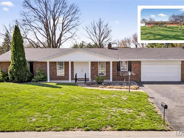 1712 Saint Andrews Dr, Shiloh, IL 62269