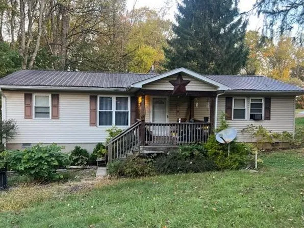 180 Oak Grove Rd, Beckley, WV 25801