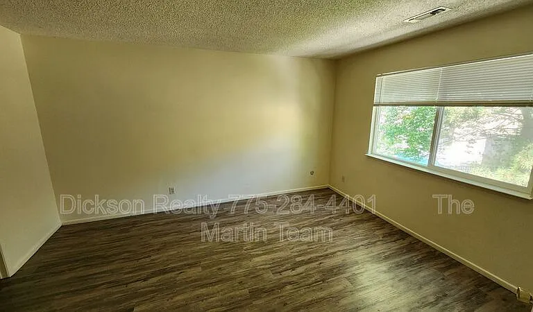 2300 Dickerson Rd #16 — Photo 7