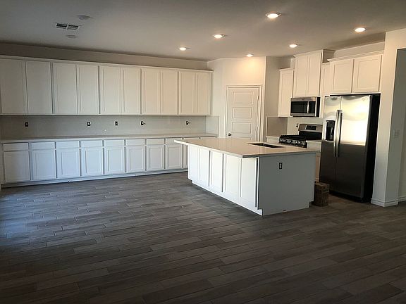 3rd image of 3976 Redwood Glen Ct