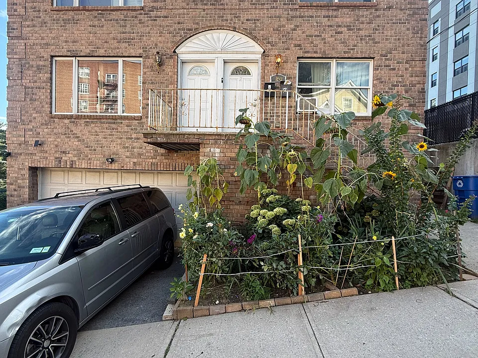 20 Courtney Pl