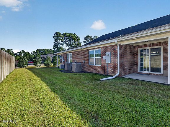 5th image of 1069 Bridgeport Way