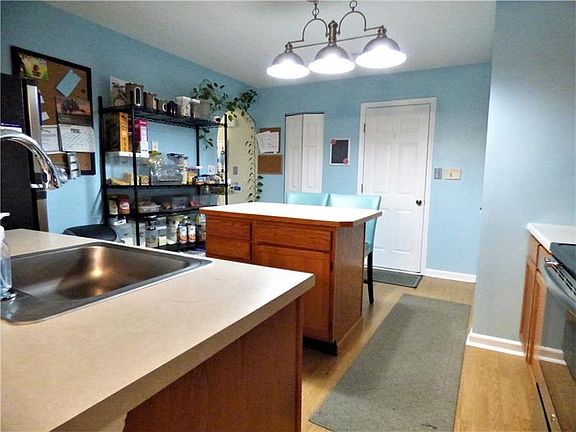 2nd image of 202 Chelsea Dr