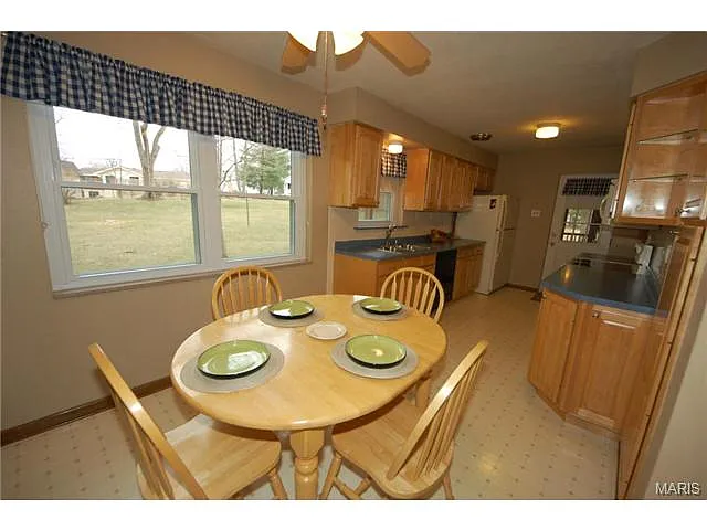4658 De Chantal Dr photo 1