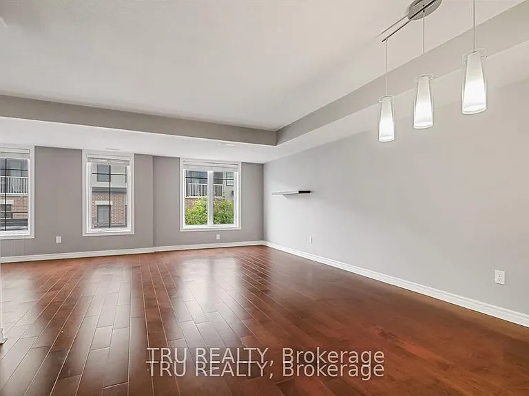 122 Lindenshade Dr #19 — Photo 12