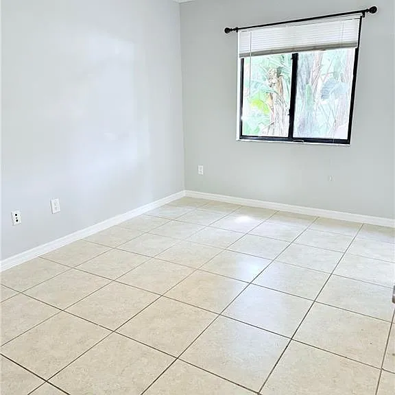 1420 Green Valley Cir #802 — Photo 9