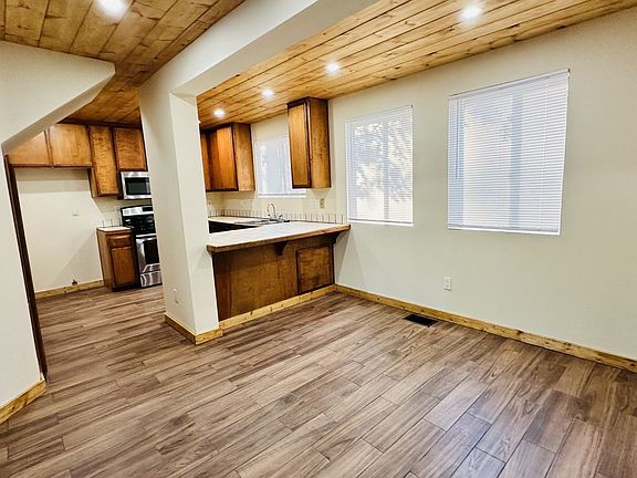 4th image of 54315 Pine Crest Ave #54315