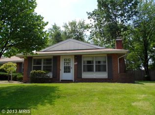 107 W Ivy Ave, Sterling, VA 20164