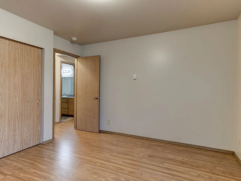 M0833 Arbor Terrace Condo's — Photo 51
