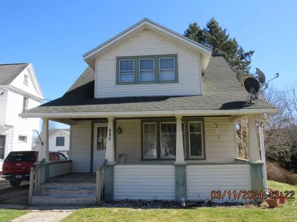 120 N Hopkins St, Sayre, PA 18840