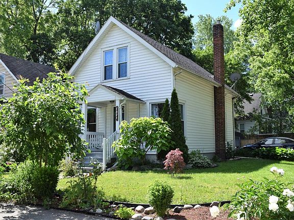 2nd image of 1321 W Ionia St
