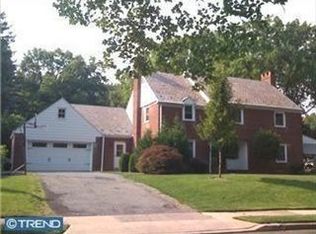 453 Sherwood St, Reading, PA 19607