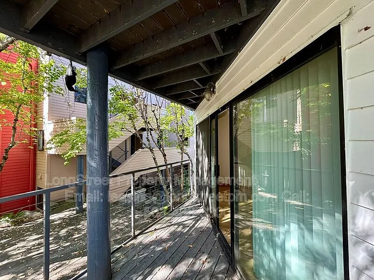 720 NW Naito Pkwy #D22 — Photo 21