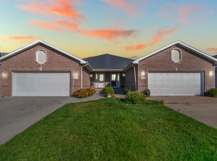 10845 Park St, Winfield, IN 46307