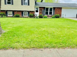 2912 W Twickingham Dr, Muncie, IN 47304