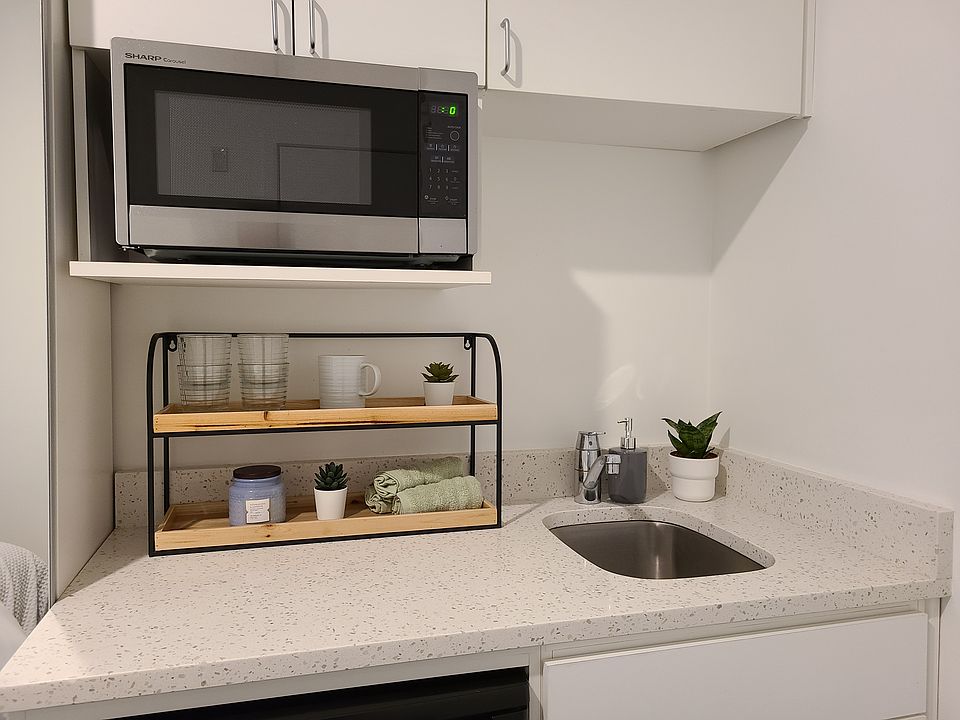 1st image of 200 10th Ave E #1H