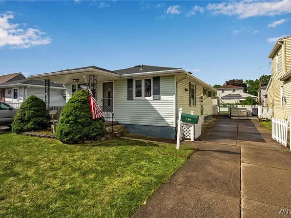 130 Desmond Dr, Tonawanda, NY 14150