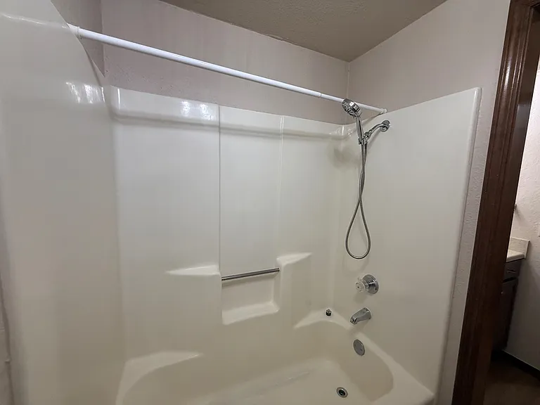 1015 W Swan Lake Ct — Photo 28