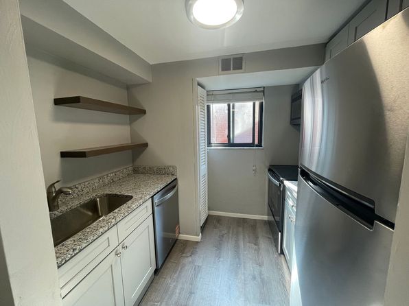 650 Means Ave APT 4