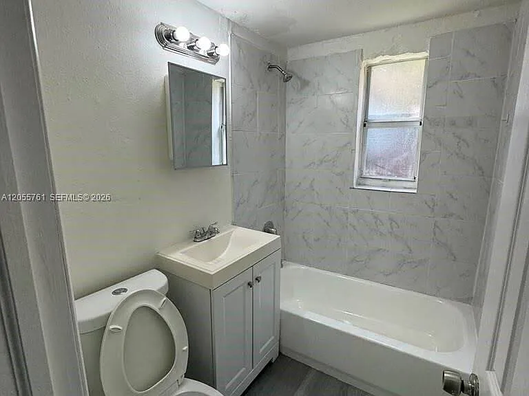 3669 Thomas Ave #6 — Photo 3