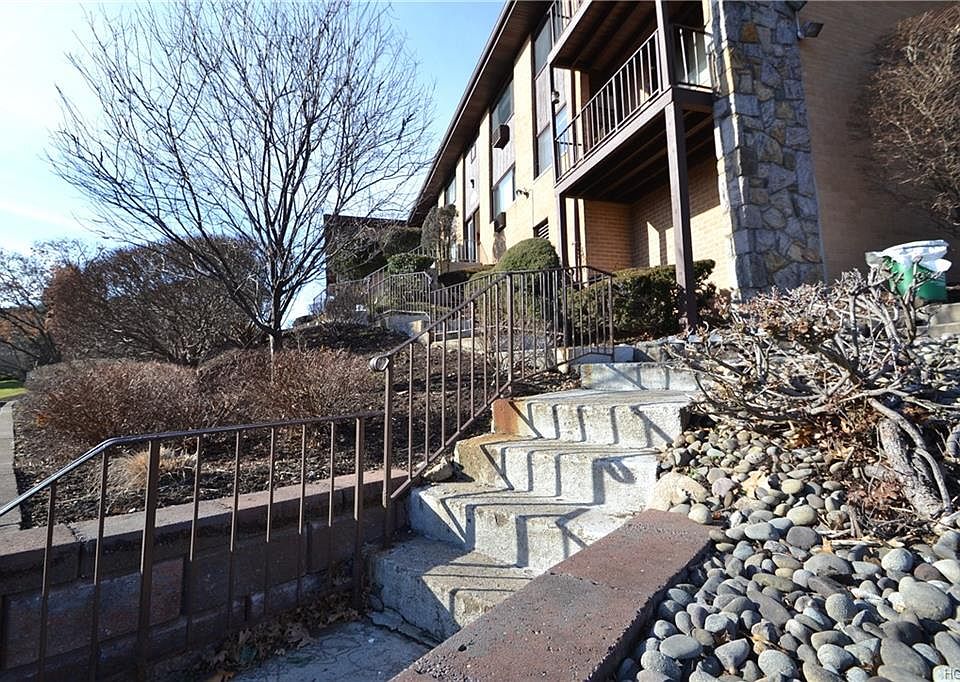 1st image of 8 E Lawrence Park Dr Unit 14