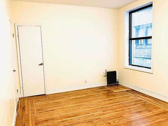 5th image of 2 Pinehurst Ave APT 4C