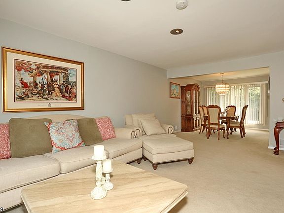 5th image of 38-06 Garvey Pl #1X