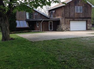 371 E Tratebas Rd, Valparaiso, IN 46383