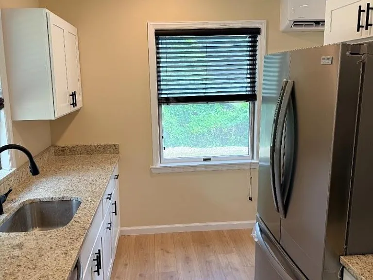 48 Ringwood Ave #B — Photo 8