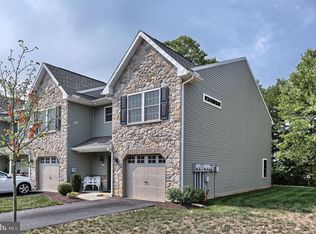 342 Melbourne Ln, Mechanicsburg, PA 17055