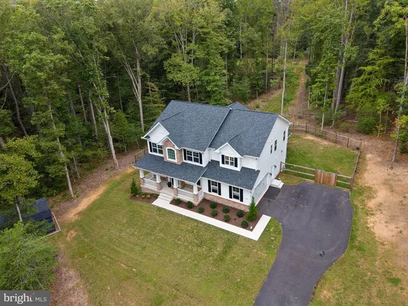6 Helm Ct, Stafford, VA 22556