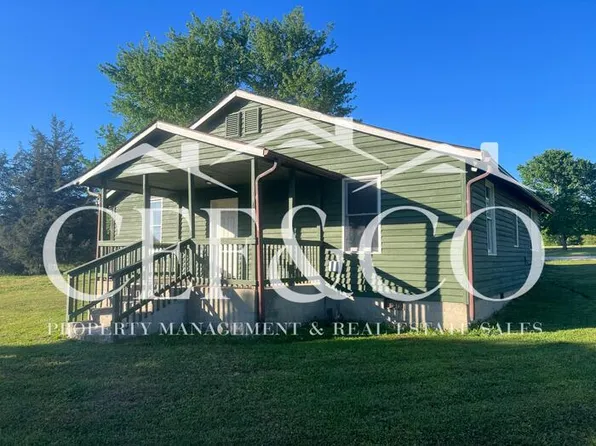 445 Pine Hills Rd, Woodruff, SC 29388