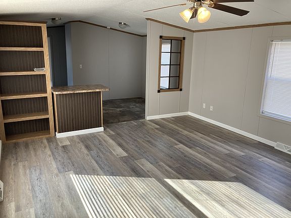 3rd image of 28 Briwood Cir #B028