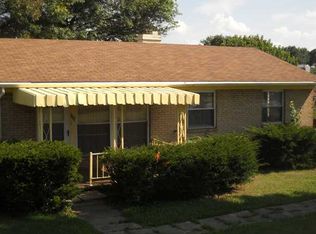 100 N Branch Rd, Monaca, PA 15061