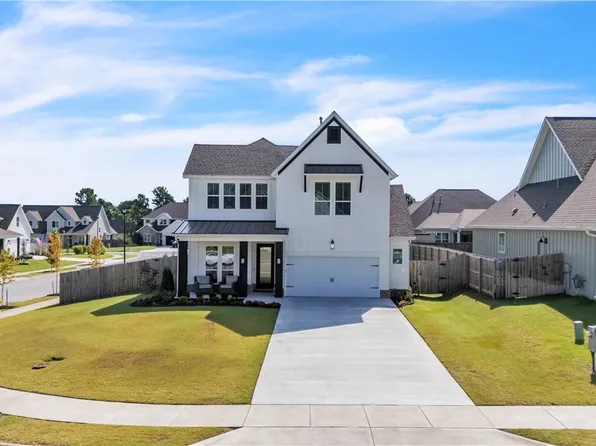 2703 N 20th Pl, Rogers, AR 72756