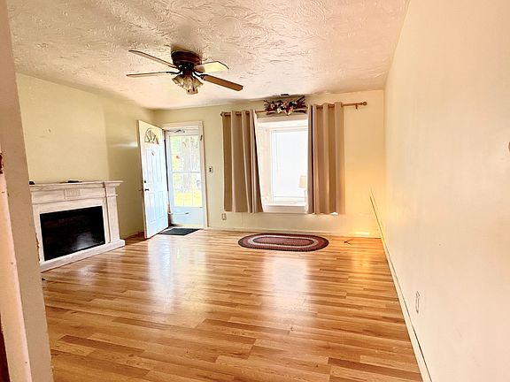 4th image of 3 Charters Road