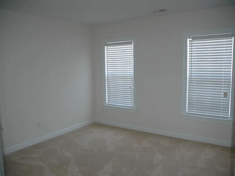 705 Kirkeenan Cir — Photo 11