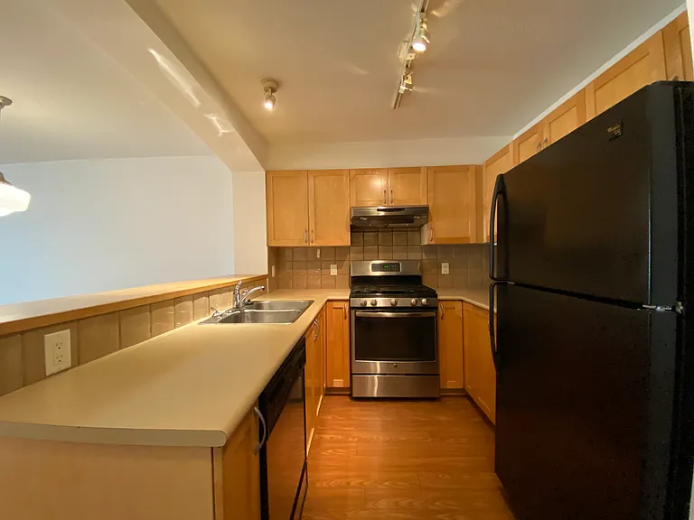 2338 Western Pkwy #308 — Photo 5