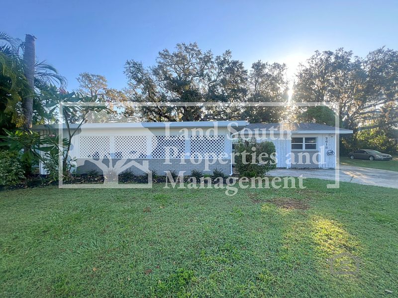 1st image of 2618 S Palmeden Dr