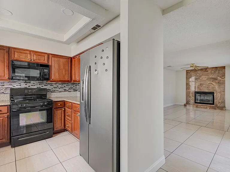 2616 Camphor Tree St — Photo 35
