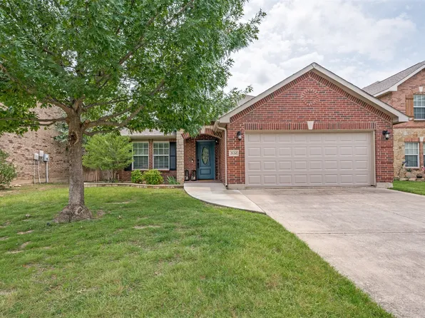 2120 Burnside Dr, Fort Worth, TX 76177