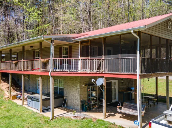 1311 Reagan Valley Rd, Tellico Plains, TN 37385