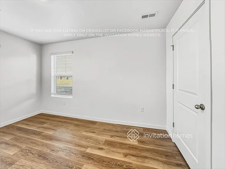 279 S Uriah St — Photo 16