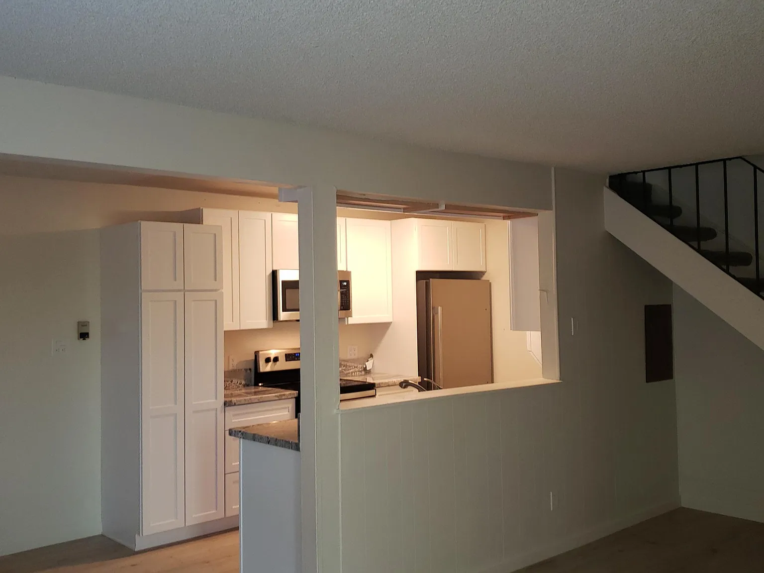 2 bed, 882 sqft, $1,495 — Photo 3