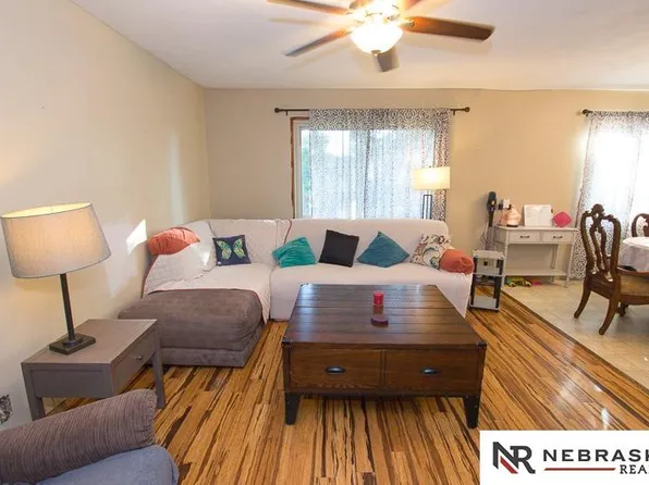 2433 N 76th St, Lincoln, NE 68507