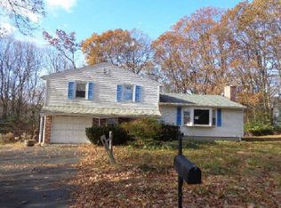 79 Westbrook Dr, Waterbury, CT 06705