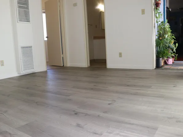 5333 Riverton Ave #13, North Hollywood, CA 91601