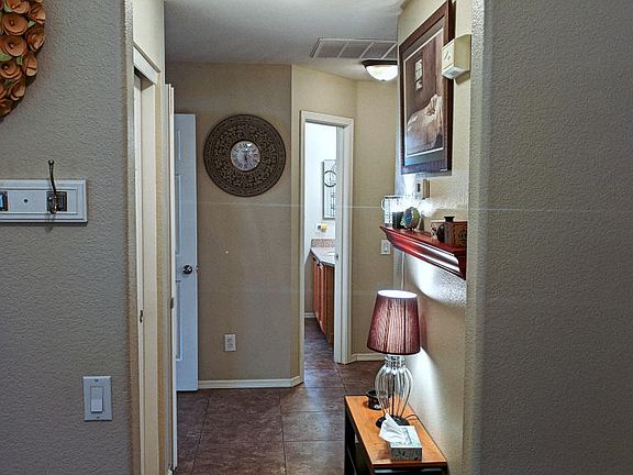 5th image of 6310 E Portia St